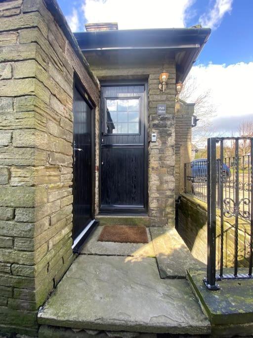 Unique Victorian Stable Conversion Халифакс Екстериор снимка
